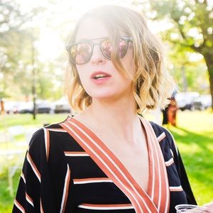 Meet your Posher, Steph